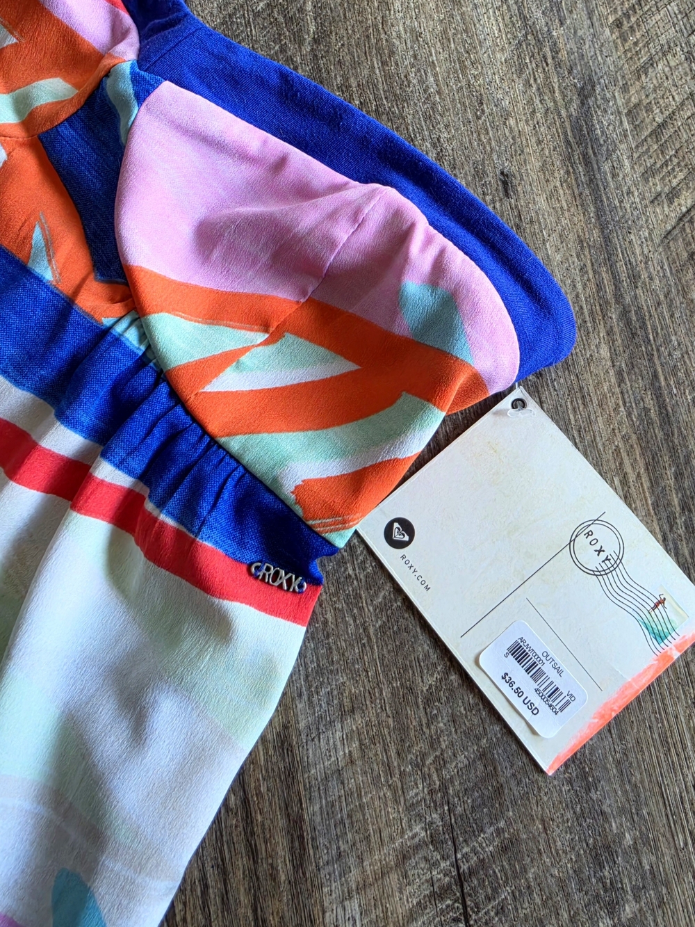 NWT Women's Roxy Top - Picture 2 of 7